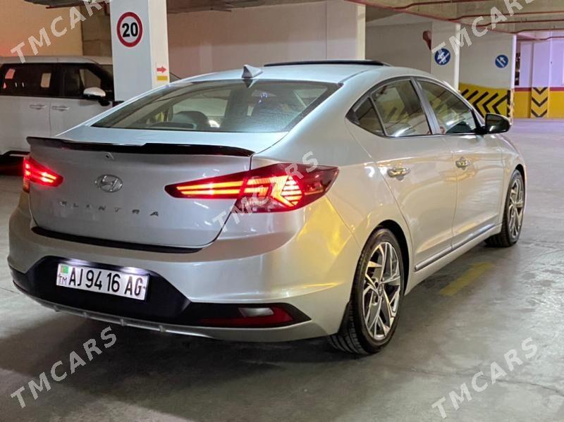 Hyundai Elantra 2019 - 245 000 TMT - Мир 2 - img 4