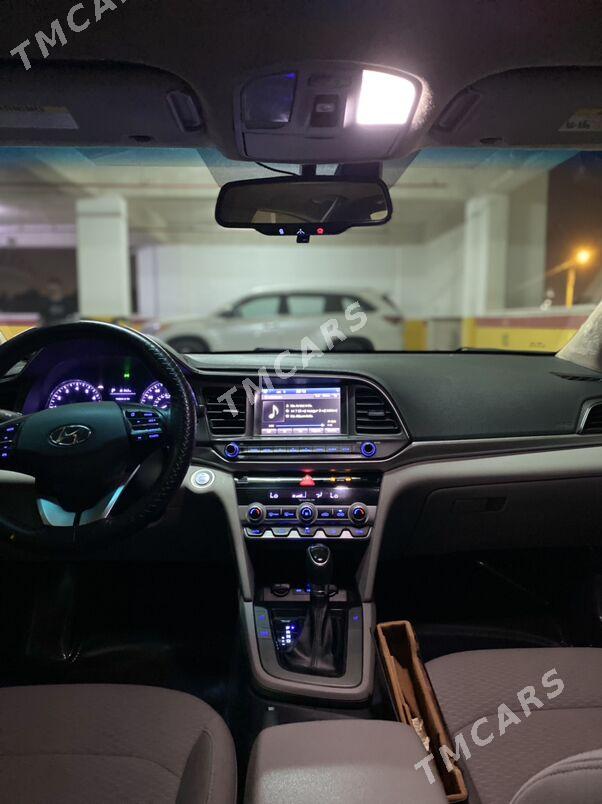 Hyundai Elantra 2019 - 245 000 TMT - Мир 2 - img 2