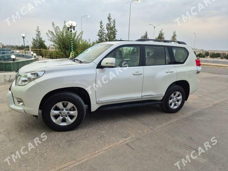 Toyota Land Cruiser Prado 2010 - 700 000 TMT - Gyzylarbat - img 2