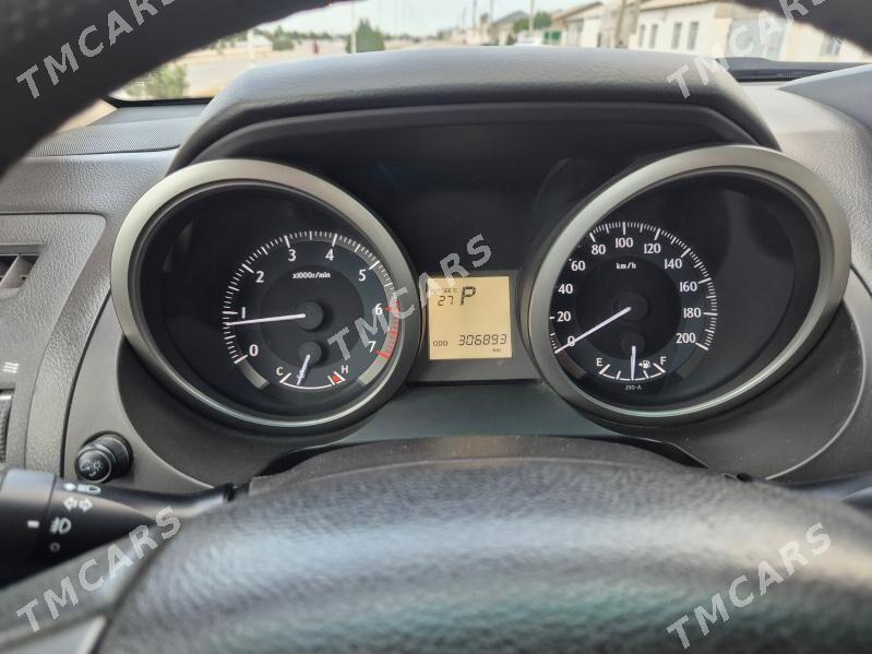Toyota Land Cruiser Prado 2010 - 700 000 TMT - Gyzylarbat - img 1