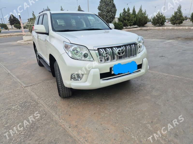 Toyota Land Cruiser Prado 2010 - 700 000 TMT - Gyzylarbat - img 3