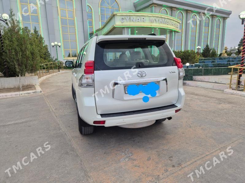 Toyota Land Cruiser Prado 2010 - 700 000 TMT - Gyzylarbat - img 4