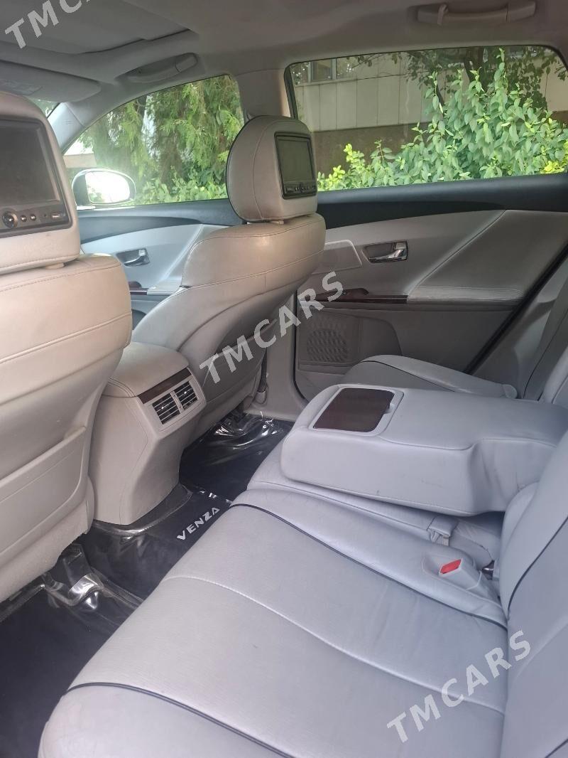 Toyota Venza 2010 - 225 000 TMT - Мир 3 - img 4