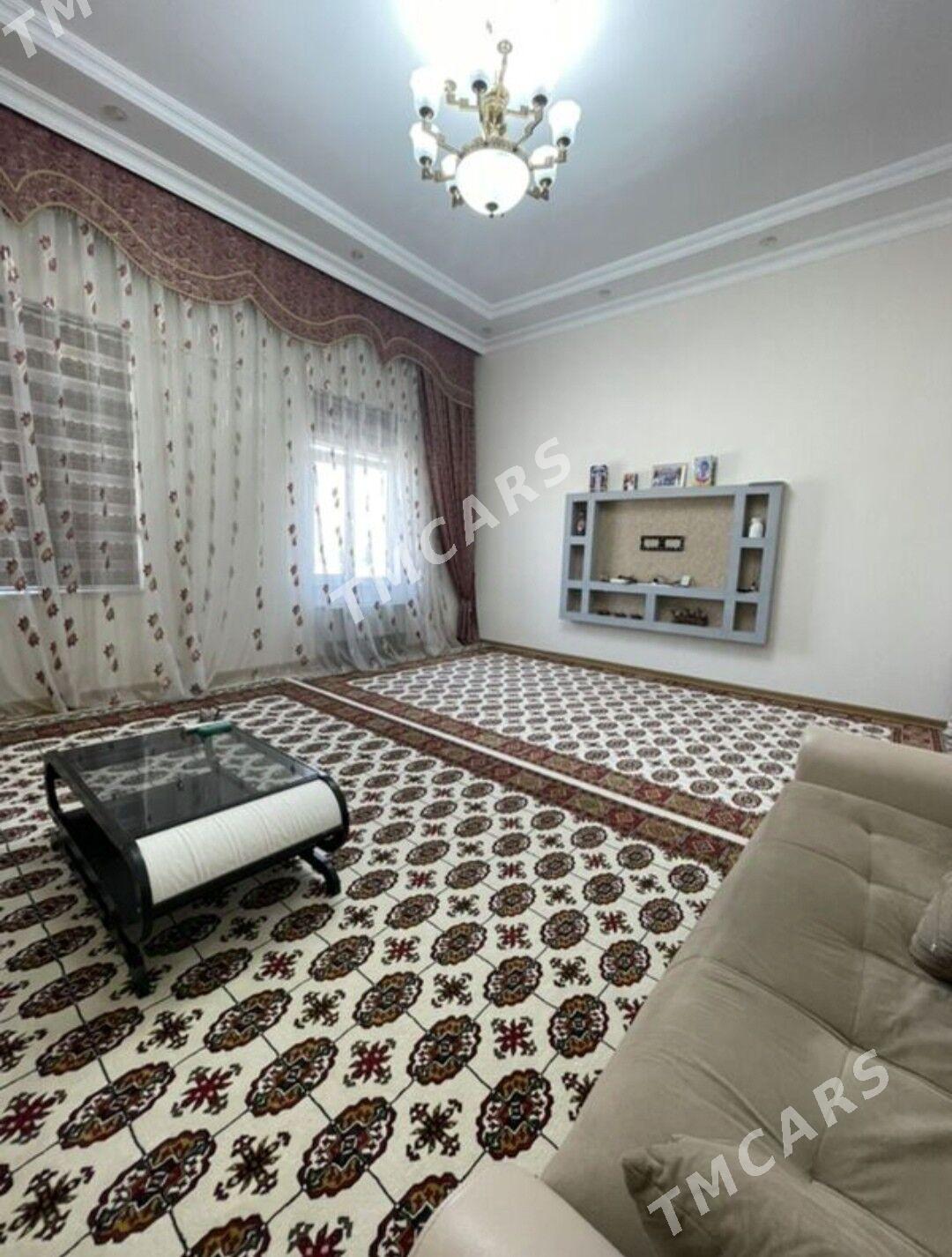 Elitka Ata turk 4 Kom Arzan - Улица Ататурка - img 2