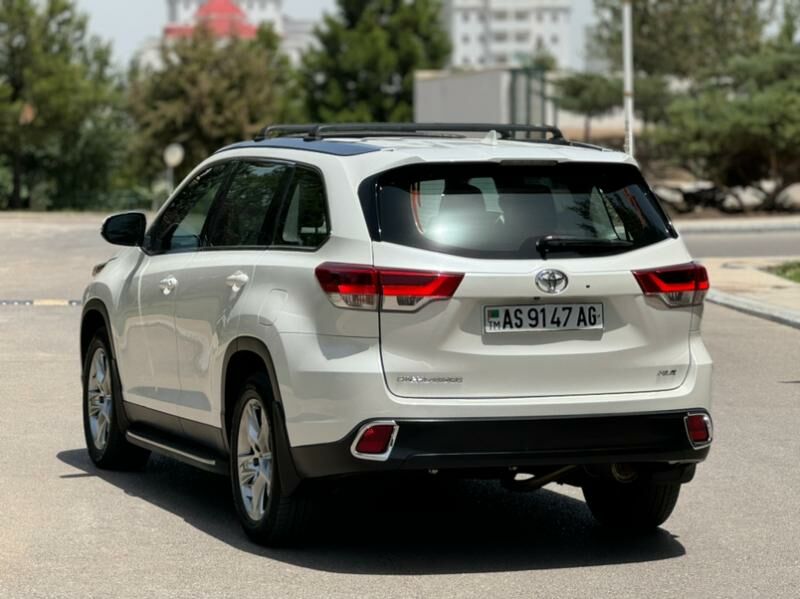 Toyota Highlander 2018 - 465 000 TMT - Ашхабад - img 3