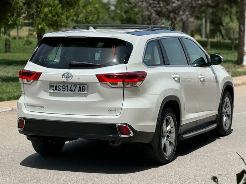 Toyota Highlander 2018 - 465 000 TMT - Ашхабад - img 6