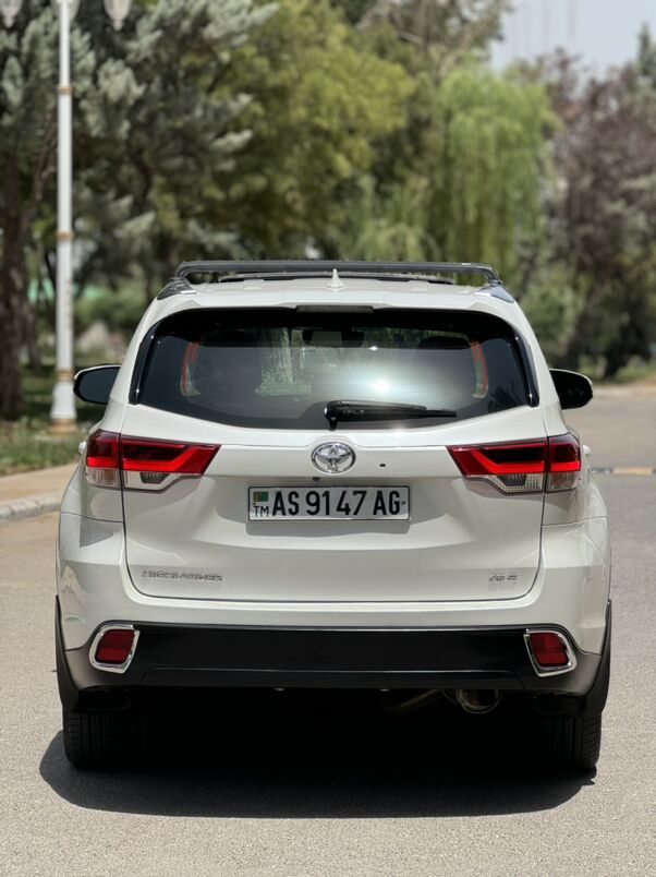 Toyota Highlander 2018 - 465 000 TMT - Ашхабад - img 2