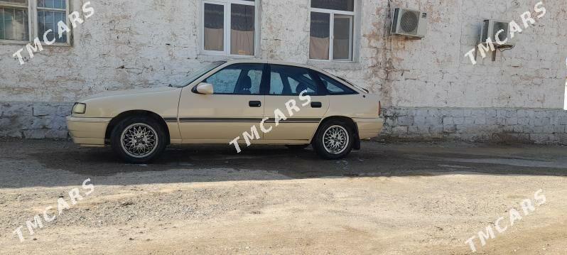 Opel Vectra 1993 - 21 000 TMT - Türkmenbaşy - img 1