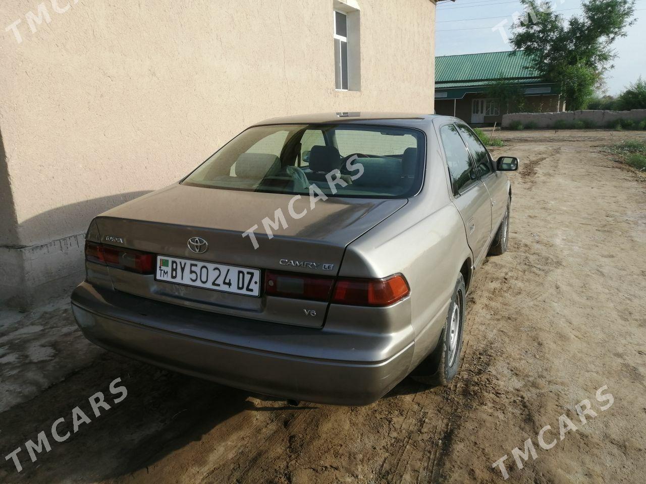 Toyota Camry 1999 - 115 000 TMT - Köneürgenç - img 4