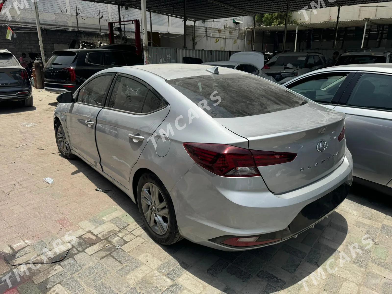 Hyundai Elantra 2020 - 130 000 TMT - Мары - img 5