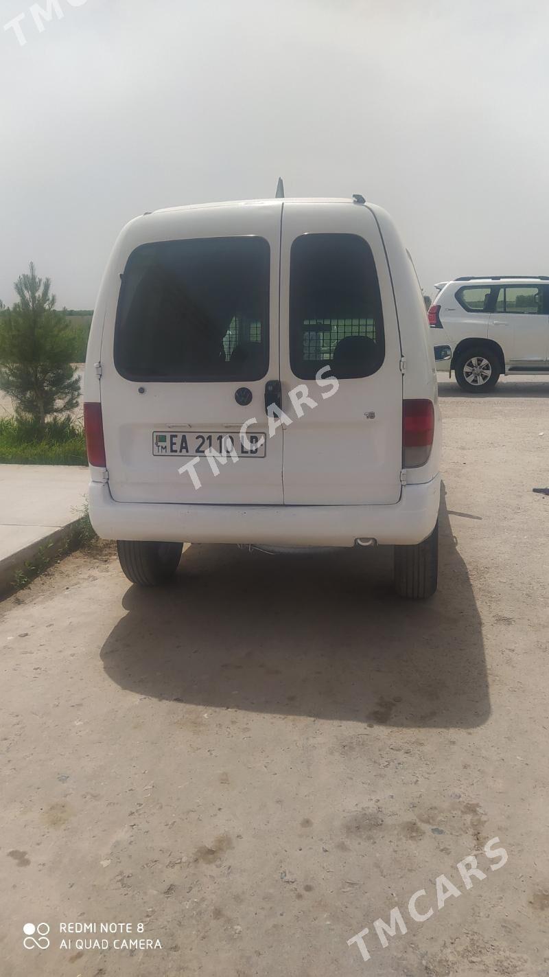 Volkswagen Caddy 2002 - 30 000 TMT - Чарджоу - img 1