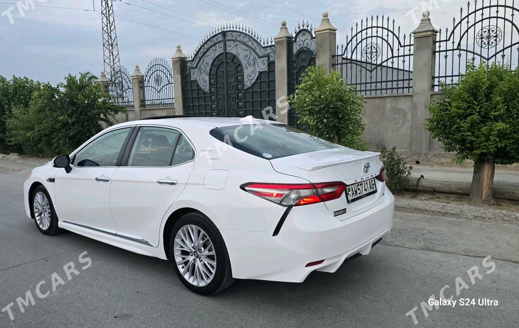 Toyota Camry 2019 - 350 000 TMT - Ашхабад - img 4