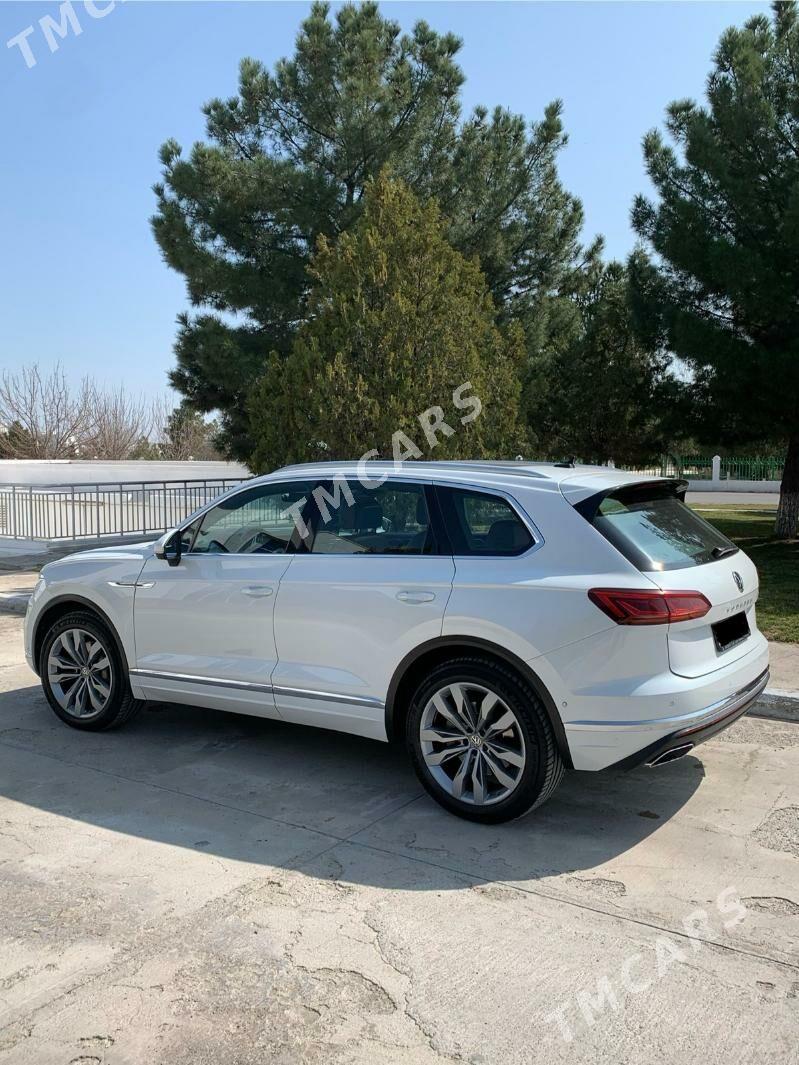 Volkswagen Touareg 2019 - 890 000 TMT - Aşgabat - img 4