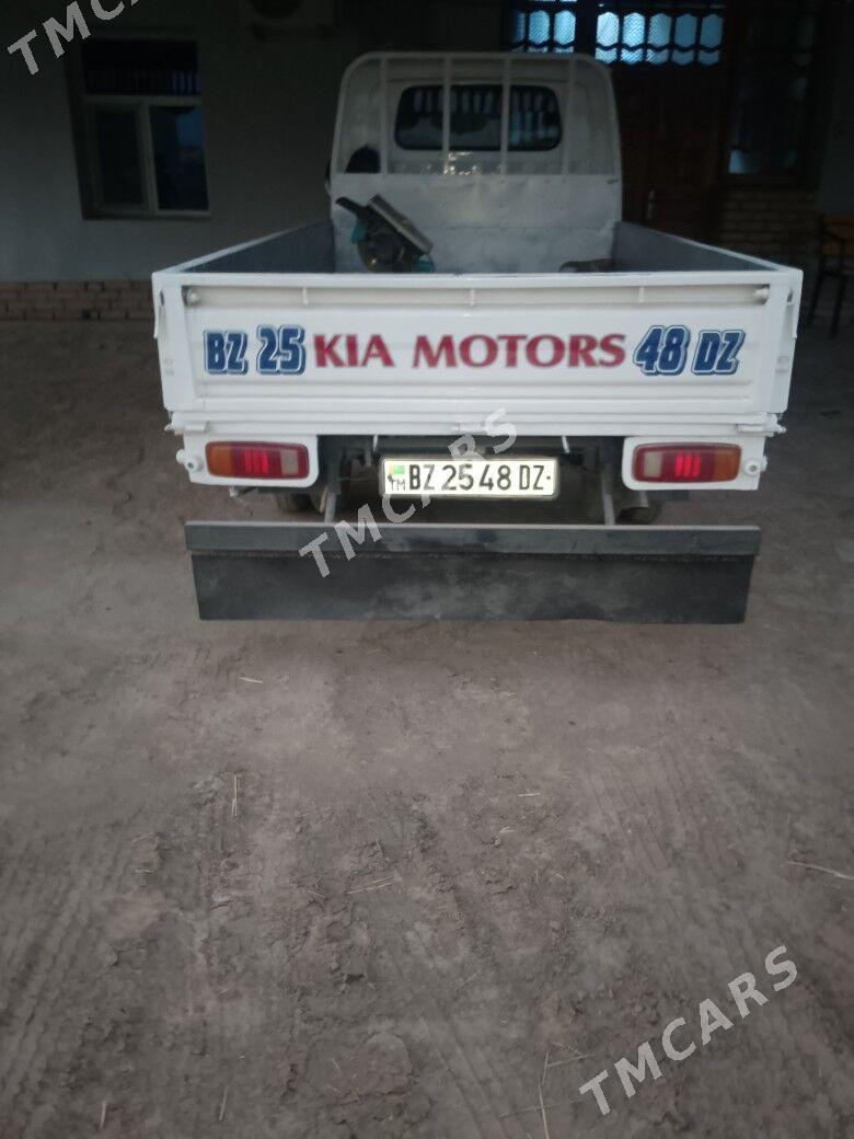Kia Bongo 2001 - 120 000 TMT - Şabat etr. - img 1