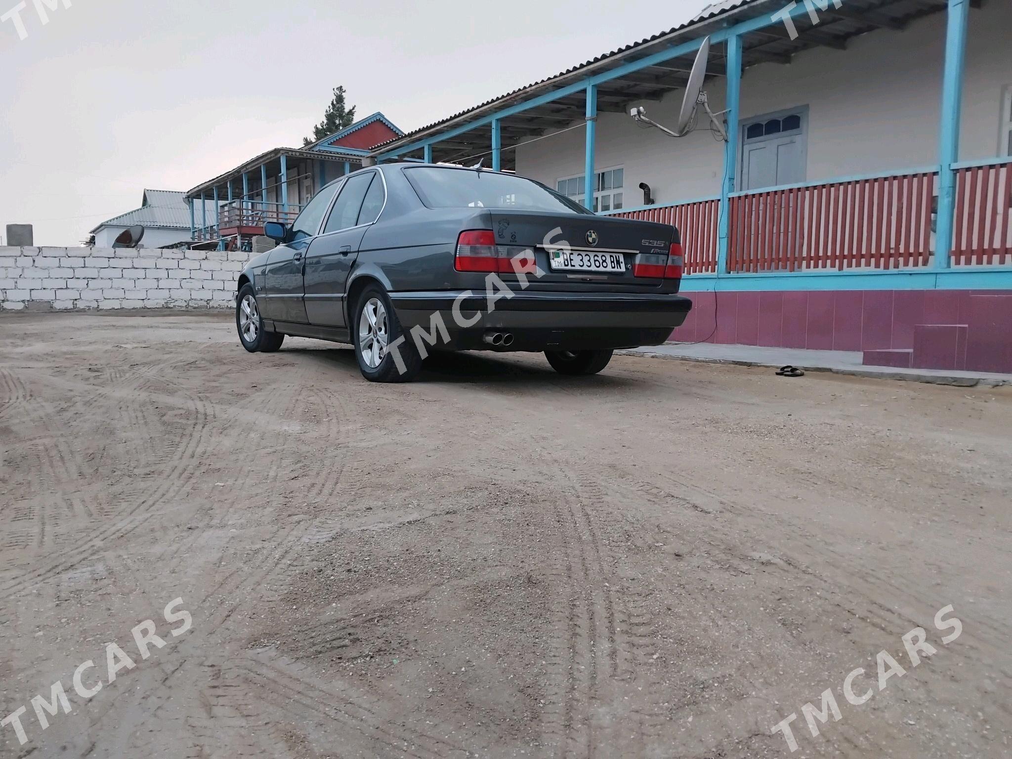 BMW 520 1990 - 50 000 TMT - Esenguly - img 5