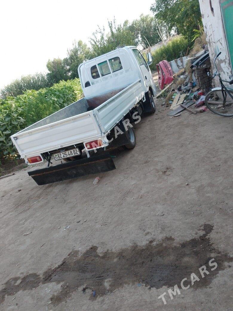 Kia Bongo 2001 - 120 000 TMT - Şabat etr. - img 5