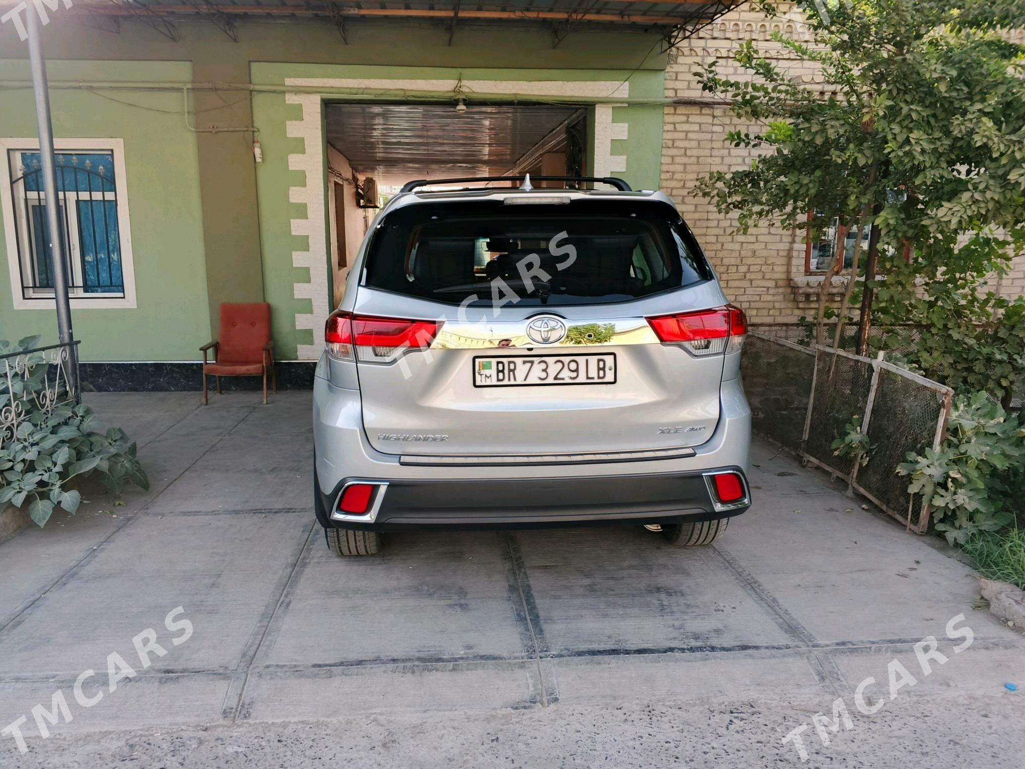 Toyota Highlander 2019 - 460 000 TMT - Türkmenabat - img 2