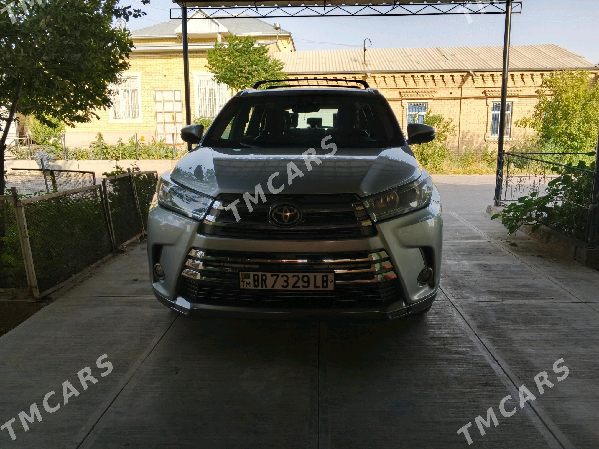 Toyota Highlander 2019 - 460 000 TMT - Türkmenabat - img 1