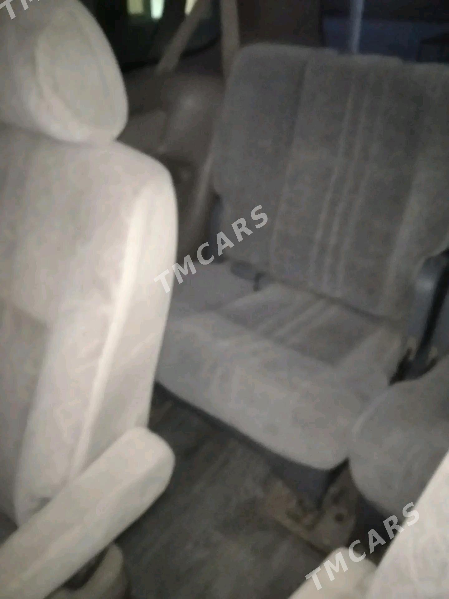 Toyota Sienna 2000 - 94 000 TMT - Gyzylarbat - img 1