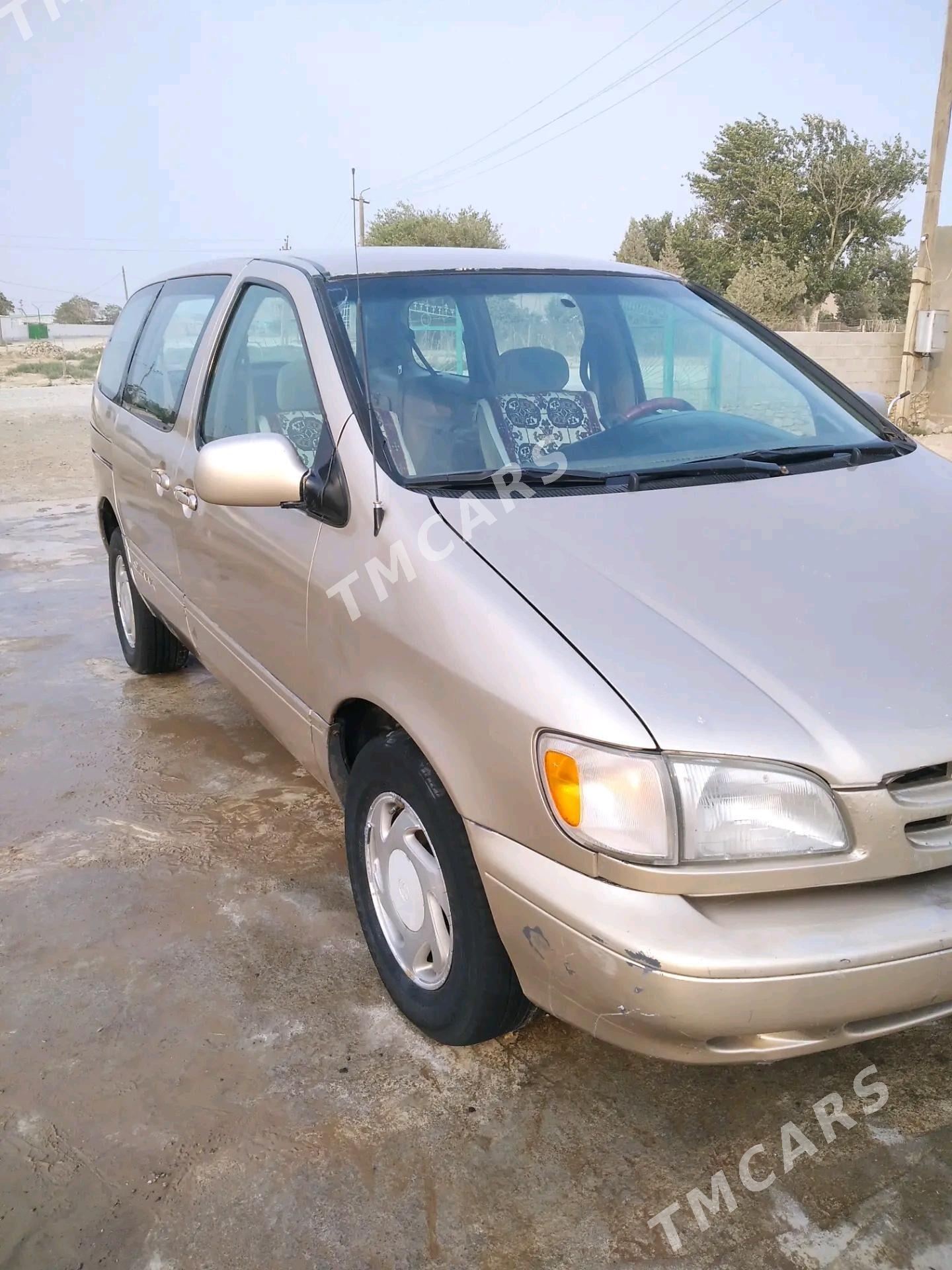 Toyota Sienna 2000 - 94 000 TMT - Gyzylarbat - img 6