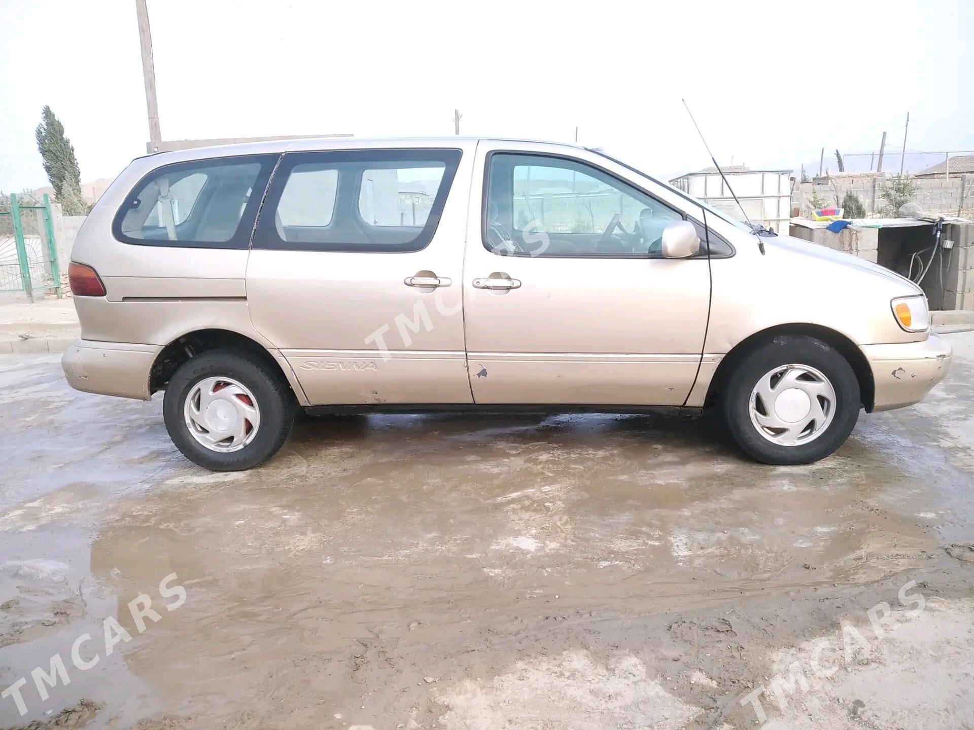 Toyota Sienna 2000 - 94 000 TMT - Gyzylarbat - img 5