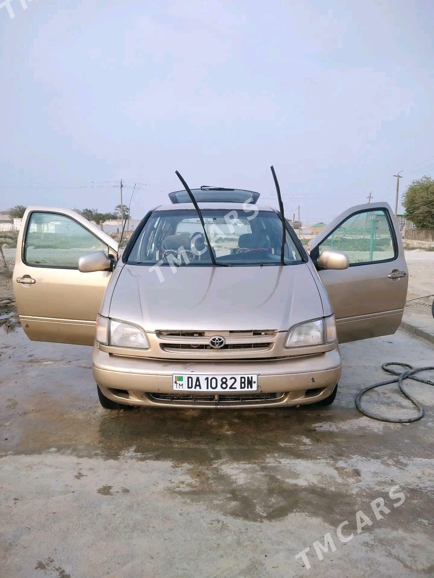 Toyota Sienna 2000 - 94 000 TMT - Gyzylarbat - img 8