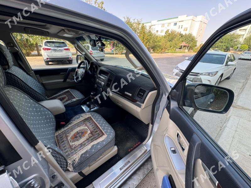 Mitsubishi Pajero 2010 - 250 000 TMT - Ашхабад - img 8