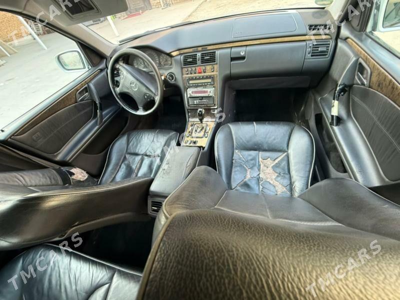 Mercedes-Benz E430 2001 - 59 990 TMT - Bäherden - img 7