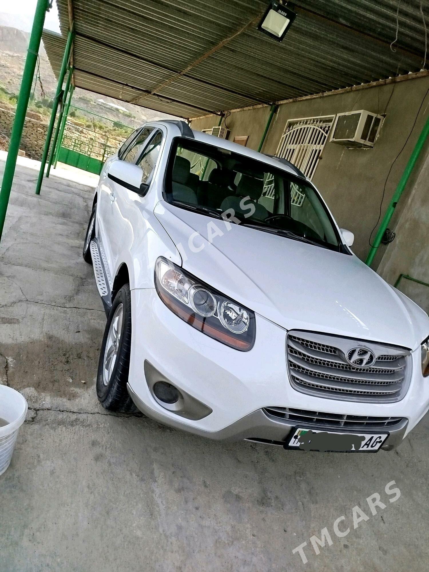 Hyundai Santa Fe 2009 - 180 000 TMT - 9 мкр - img 2