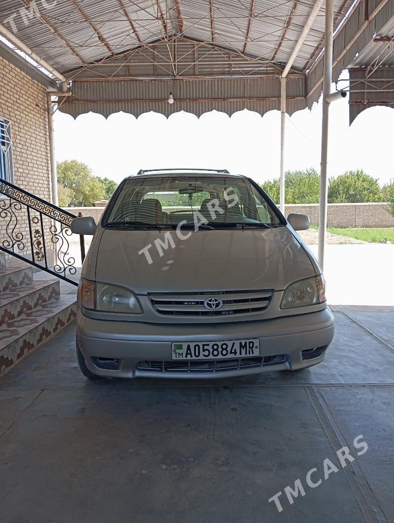 Toyota Sienna 2001 - 165 000 TMT - Baýramaly - img 1