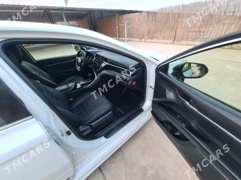 Toyota Camry 2018 - 256 000 TMT - Ашхабад - img 6