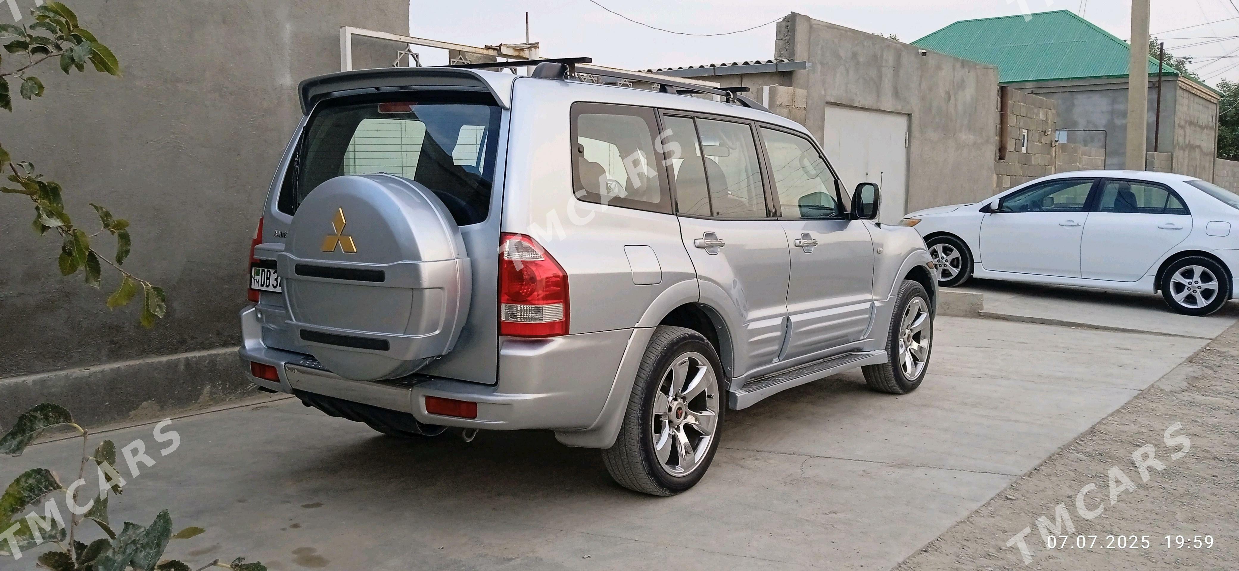 Mitsubishi Pajero 2001 - 150 000 TMT - Бахарден - img 4