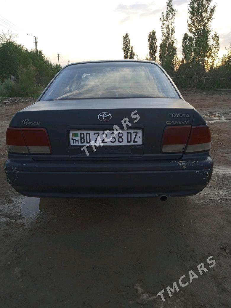 Toyota Camry 1994 - 16 000 TMT - етр. Туркменбаши - img 3