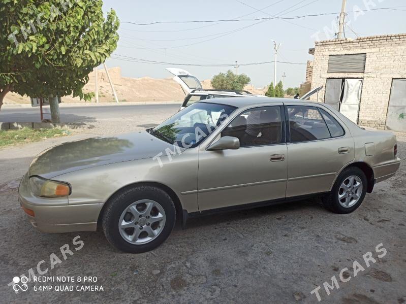 Toyota Camry 1995 - 88 000 TMT - Байрамали - img 2