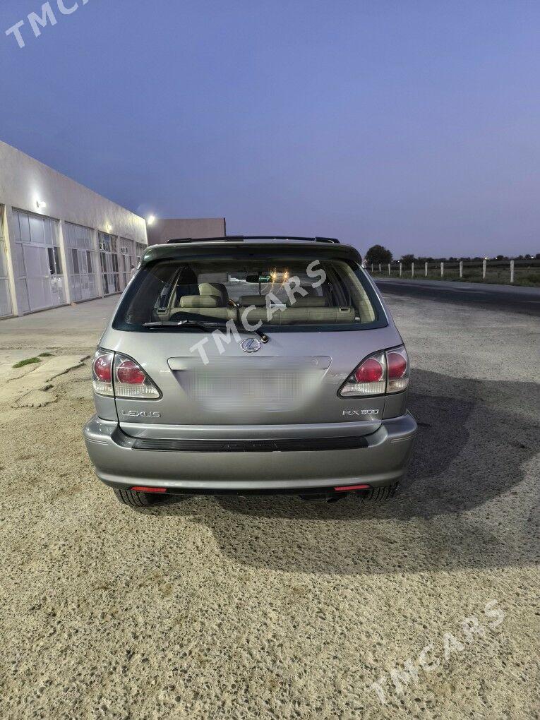 Lexus RX 300 2002 - 220 000 TMT - Kerki - img 2