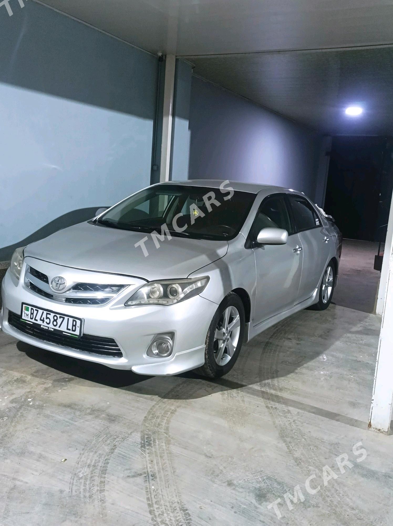 Toyota Corolla 2010 - 150 000 TMT - Türkmenabat - img 5