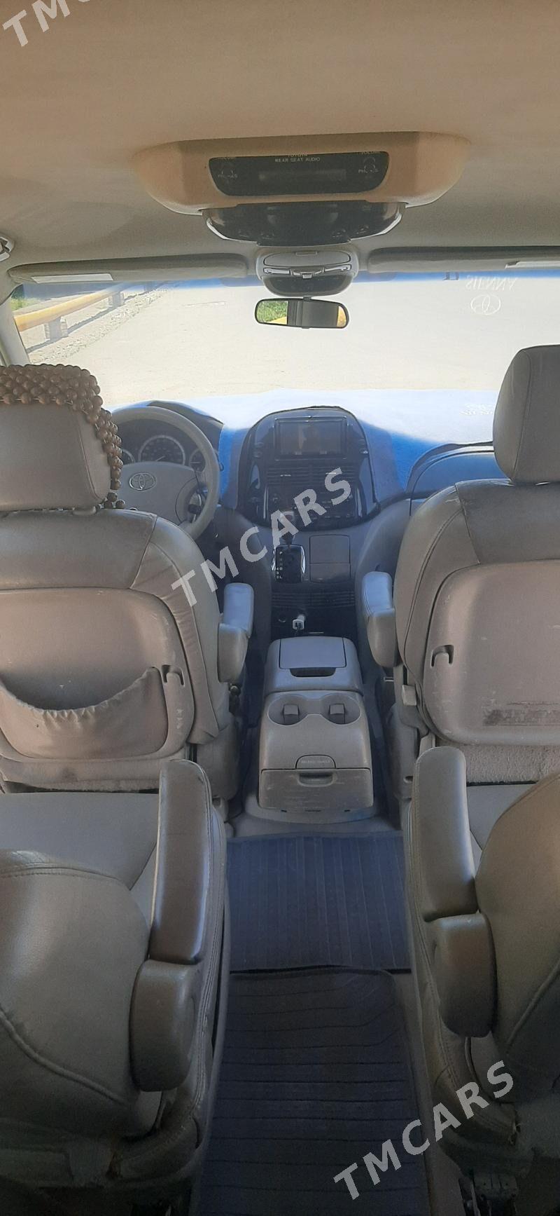 Toyota Sienna 2004 - 185 000 TMT - Tejen - img 3