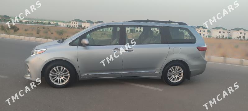 Toyota Sienna 2016 - 400 000 TMT - Анев - img 3