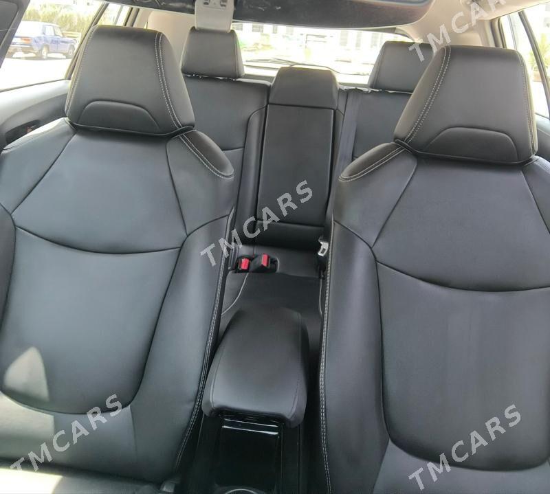 Toyota Corolla Cross 2024 - 390 000 TMT - Туркменабат - img 8