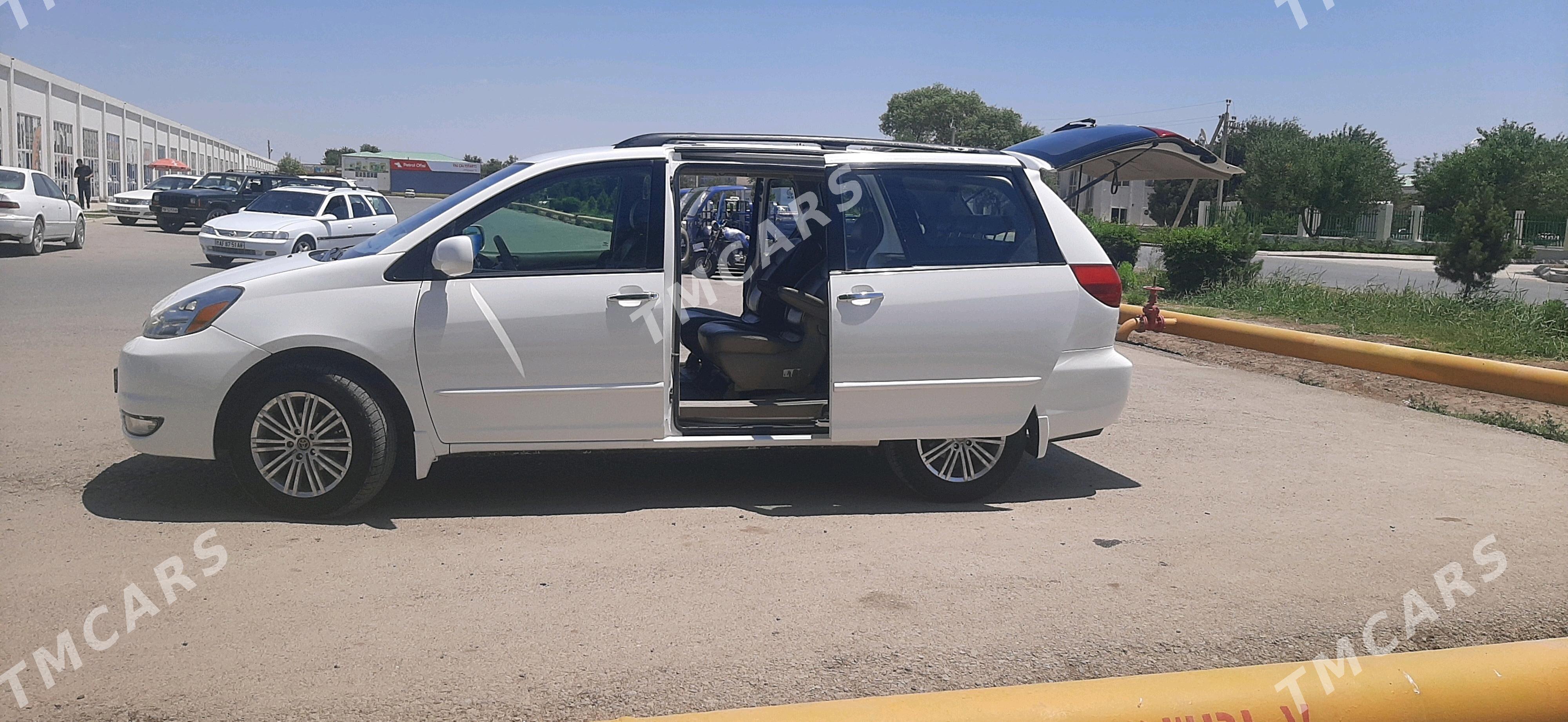 Toyota Sienna 2004 - 185 000 TMT - Tejen - img 7