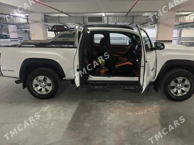 Toyota Tacoma 2020 - 395 000 TMT - Ашхабад - img 7