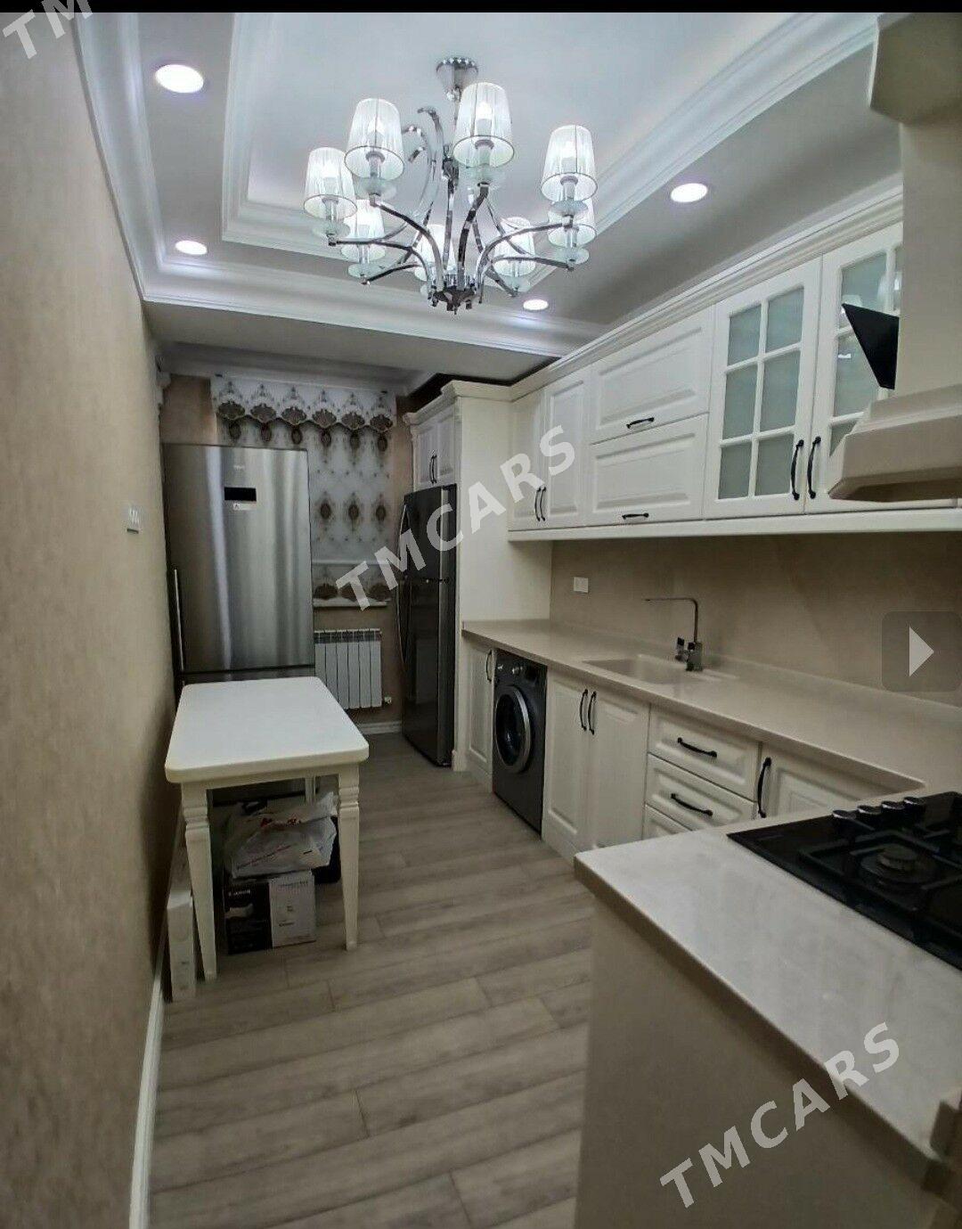 гаудан  2 этаж  4 комн 70 тыс - Гаудан "А" - img 2