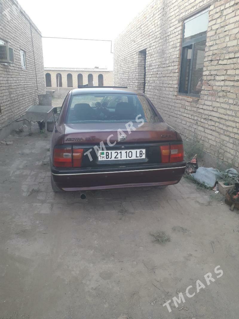 Opel Vectra 1991 - 27 000 TMT - Çärjew - img 4