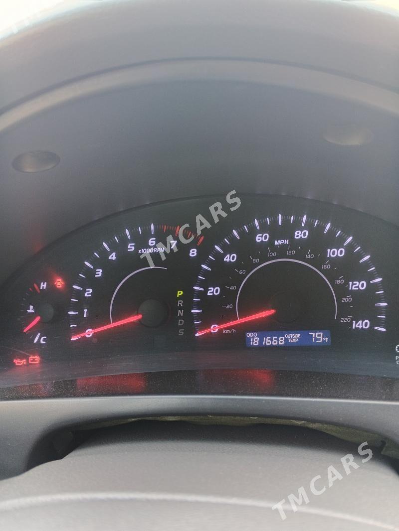 Toyota Camry 2010 - 180 000 TMT - Байрамали - img 4