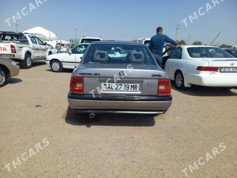 Opel Vectra 1992 - 33 000 TMT - Murgap - img 1
