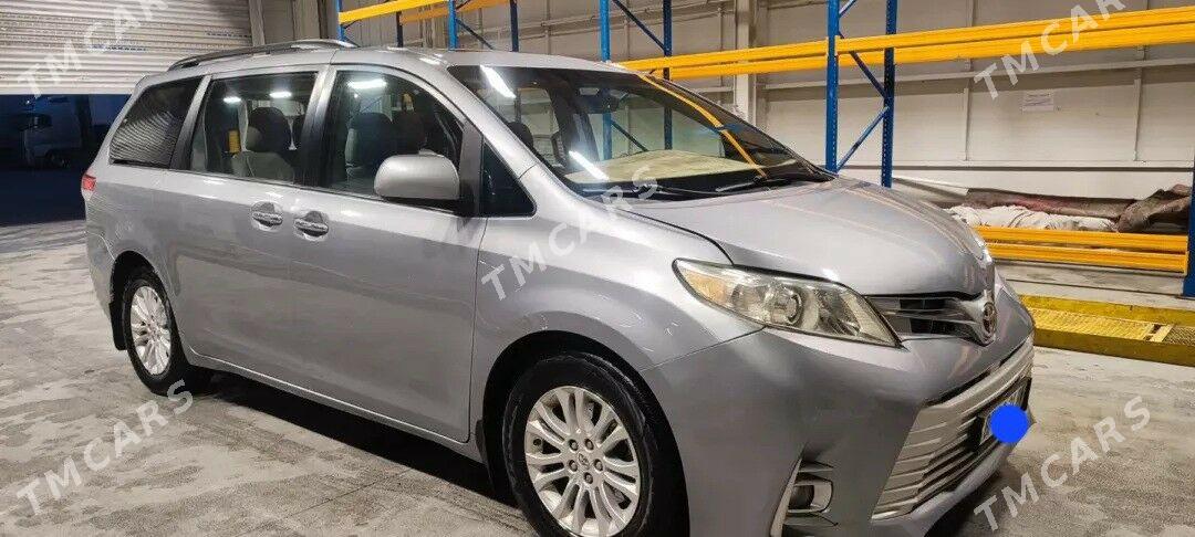 Toyota Sienna 2016 - 320 000 TMT - Туркменбаши - img 7