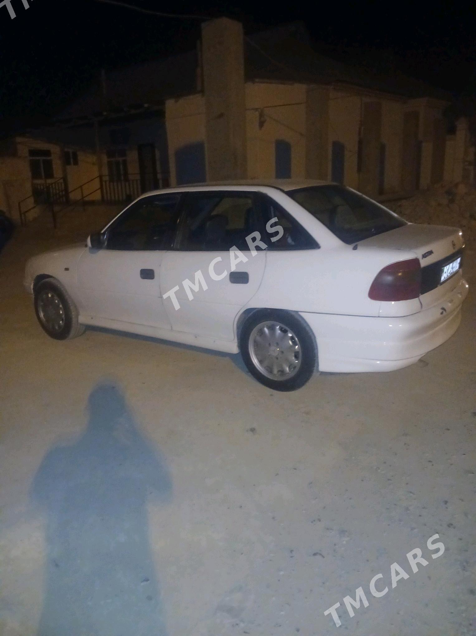 Opel Astra 1995 - 36 000 TMT - Gökdepe - img 4