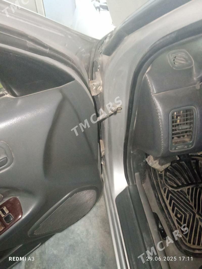 Infiniti G20 1999 - 42 000 TMT - Mary - img 8
