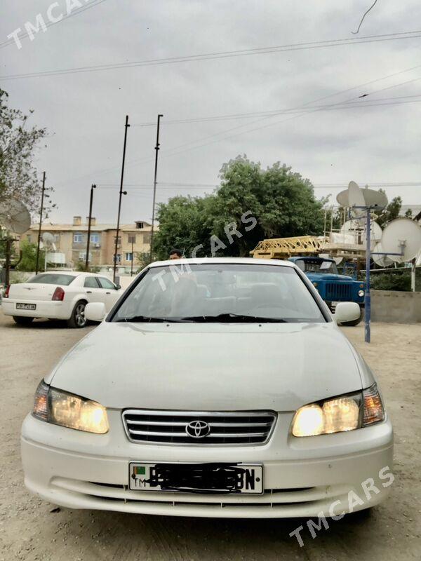 Toyota Camry 2000 - 124 000 TMT - Балканабат - img 5