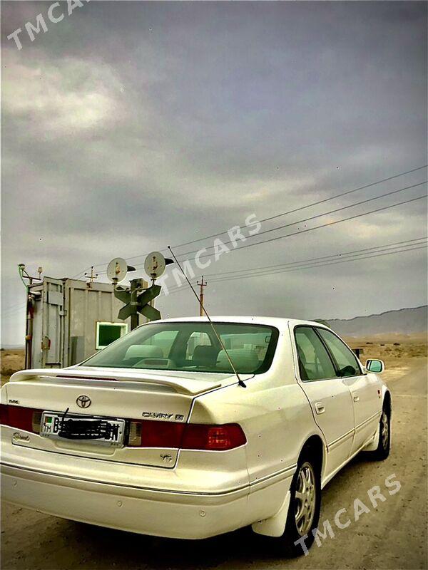 Toyota Camry 2000 - 124 000 TMT - Балканабат - img 7